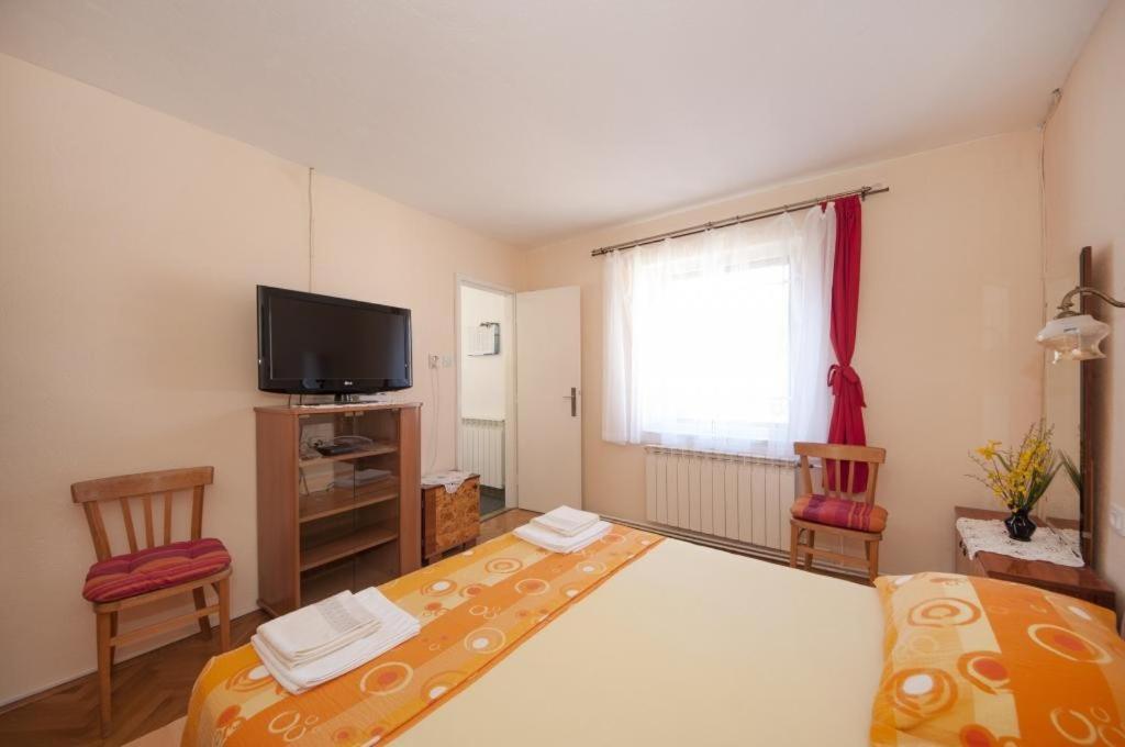 Apartments Gorana Splitska Chambre photo
