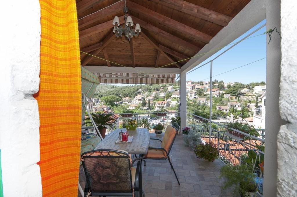 Apartments Gorana Splitska Chambre photo