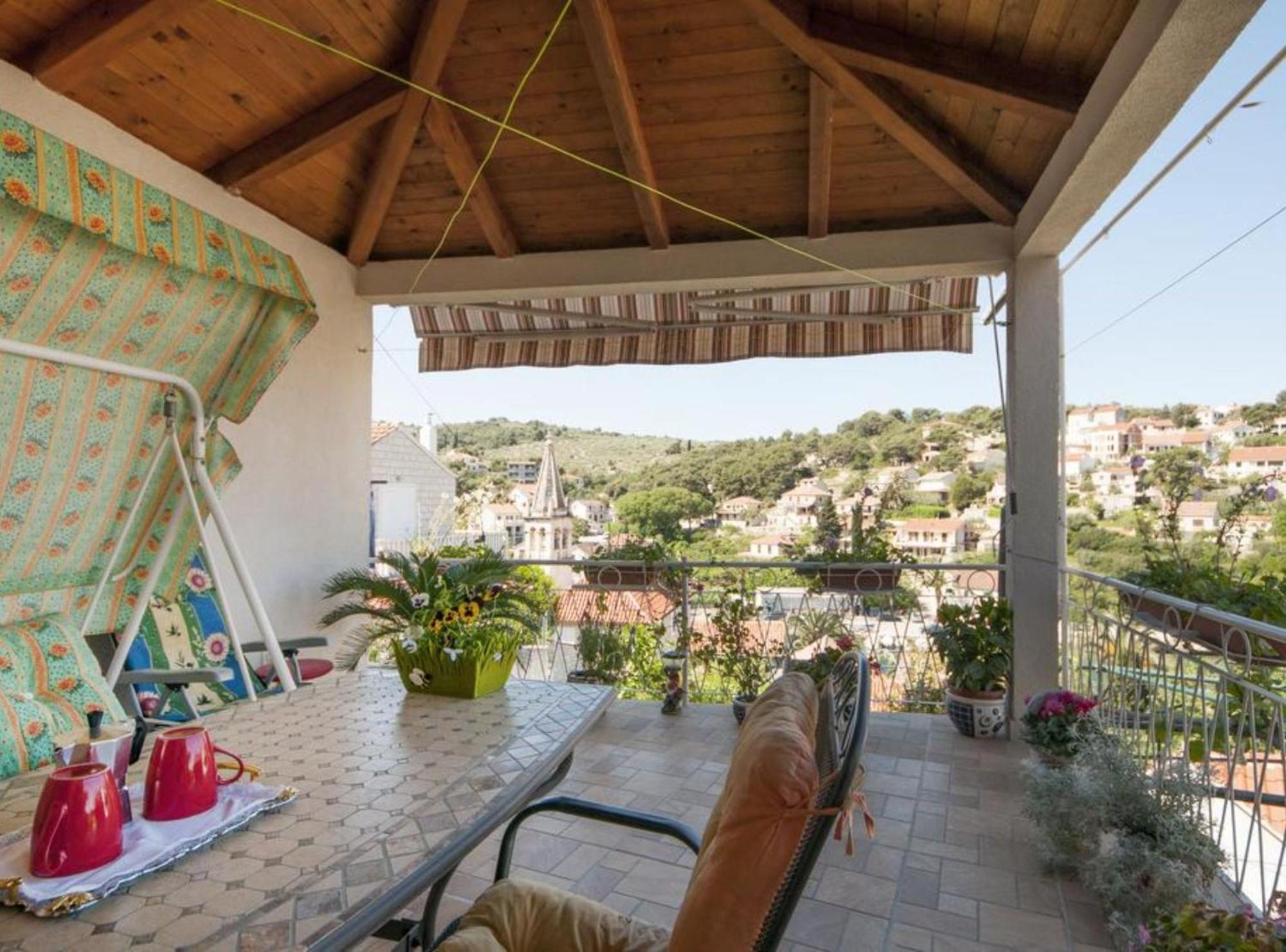 Apartments Gorana Splitska Extérieur photo
