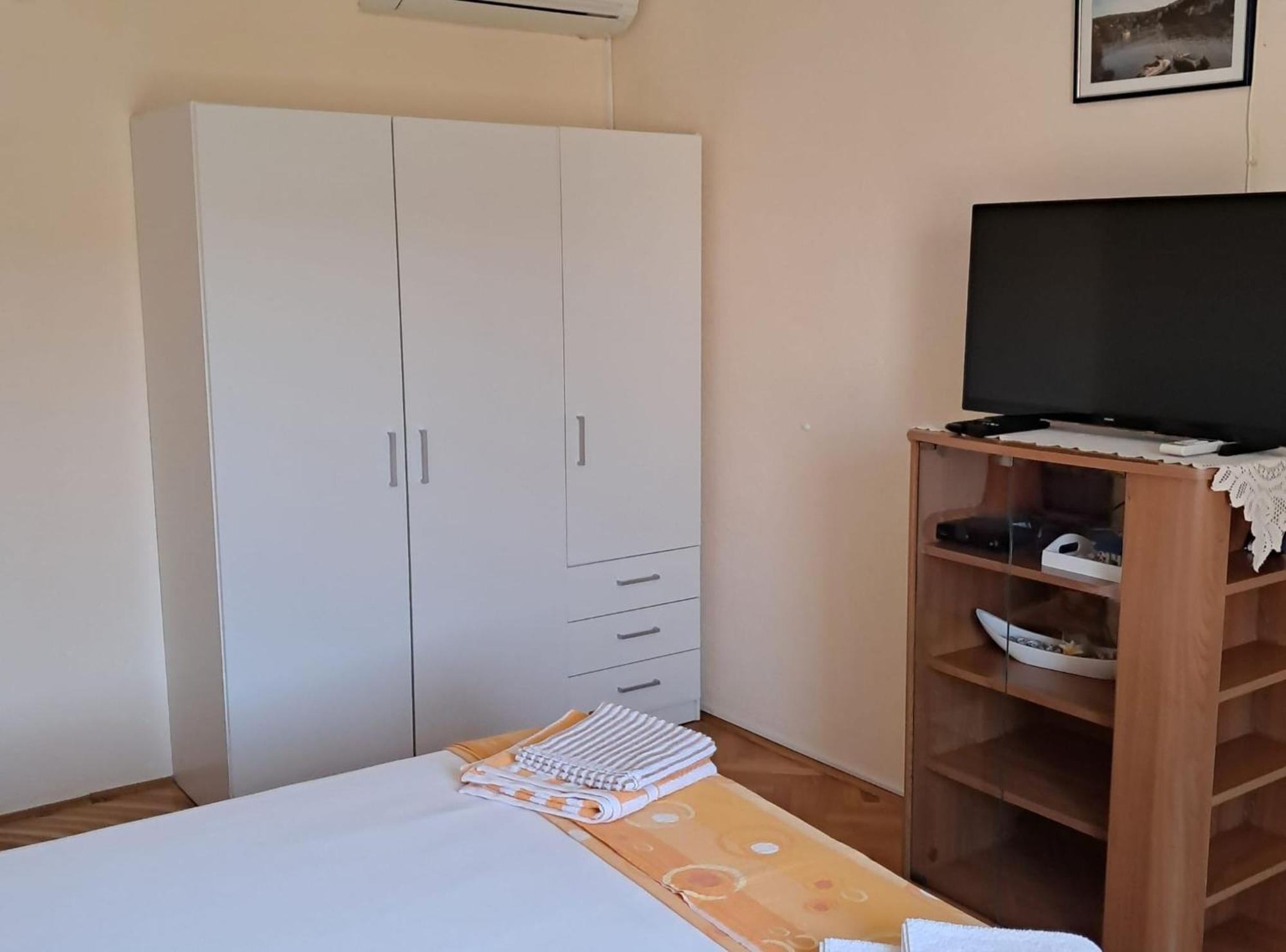 Apartments Gorana Splitska Extérieur photo