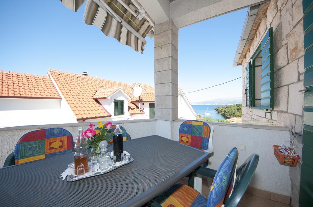 Apartments Gorana Splitska Extérieur photo